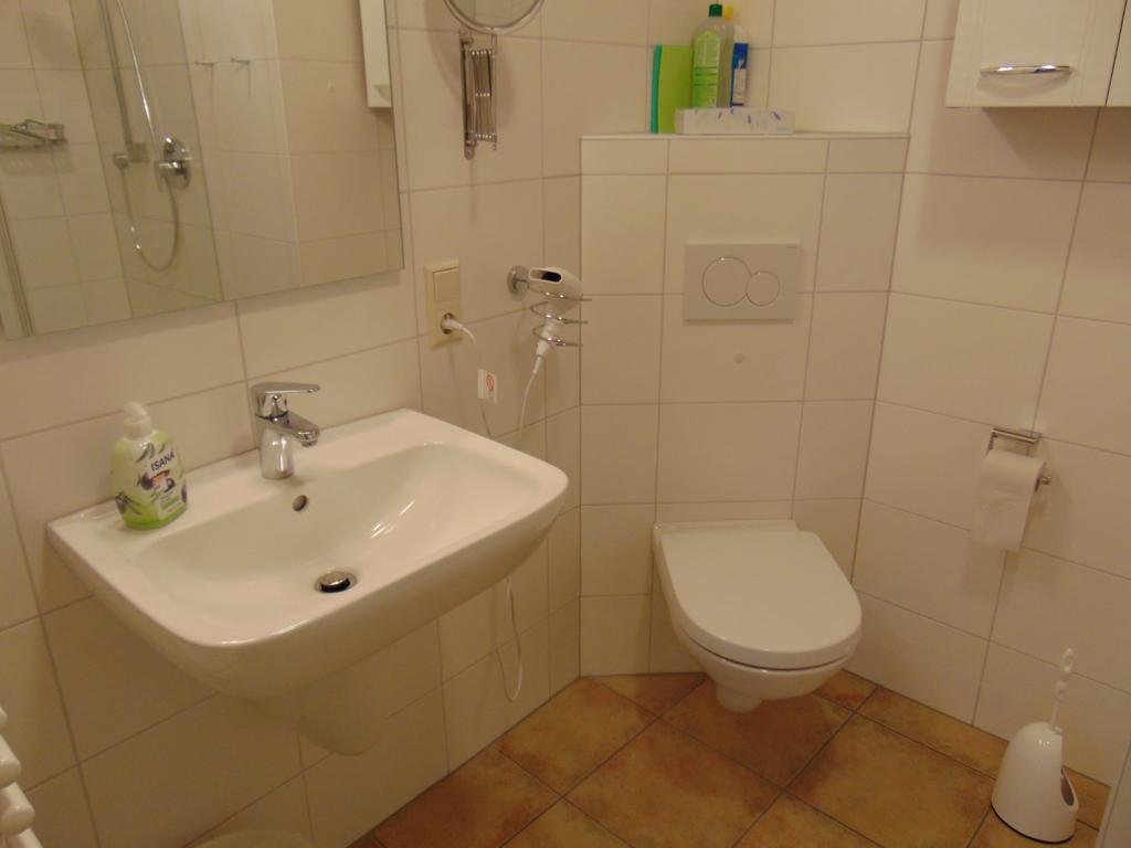 Ferienwohnung Bergblick /Moseltal Burgen (Mayen-Koblenz) Exterior foto